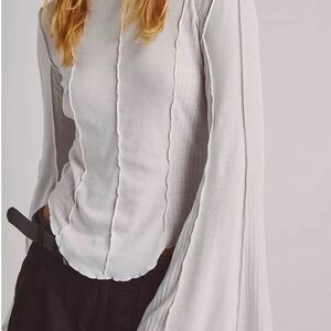 We The Free (Free People) Ribbed Bell Sleeve Top – Light Blue – Size XL